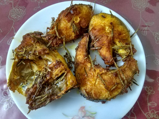 Pan Fried Fish in Rosemary Seasoning